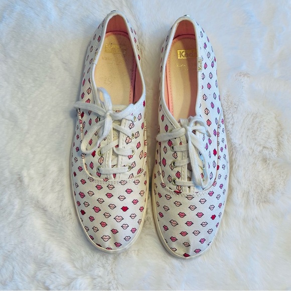 COPY - Kate Spade Champion Lips Sneakers - Picture 6 of 9